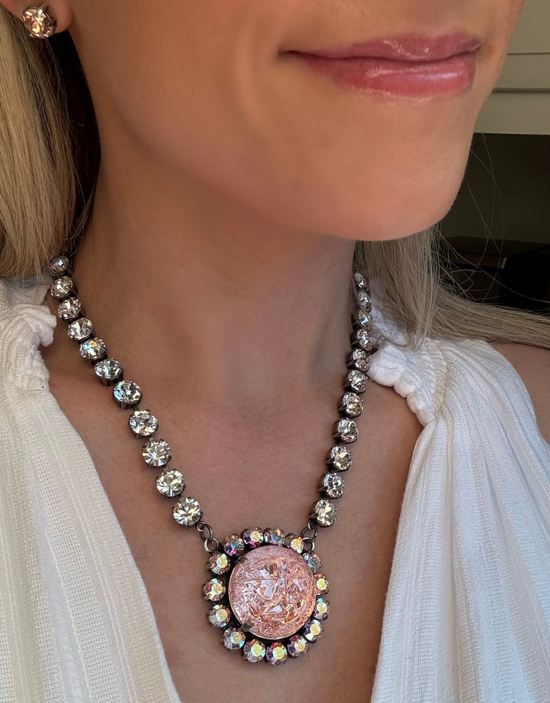 Rosy Peach Geode Necklace (Pre-Order)