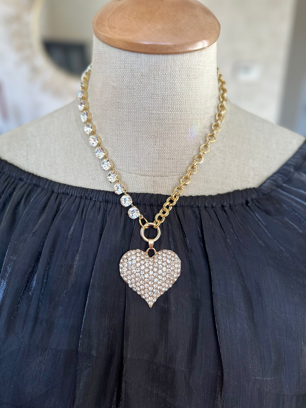 Split Chain ￼Crystal Heart Necklace Set in Gold