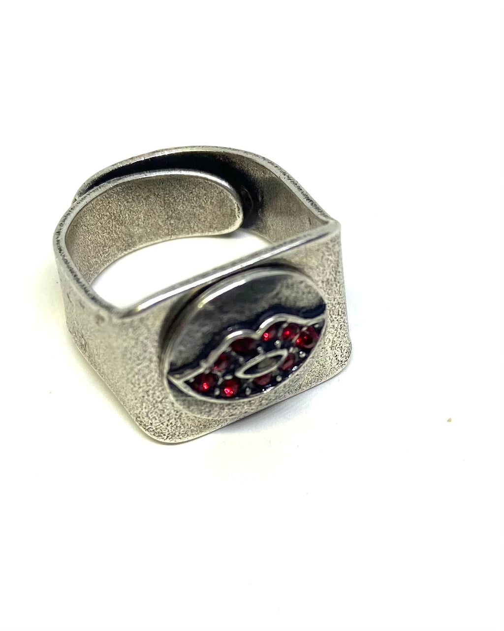 Hot Lips Adjustable Ring Set in Antique Silver