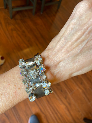Silver 7 & 1/4th Inch Bracelet with Seven Square Cut Crystals